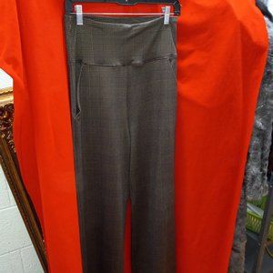 Kira Grace Pants size M